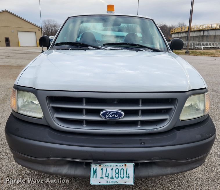 image for item KT9423 2003 Ford F150 XL  pickup truck