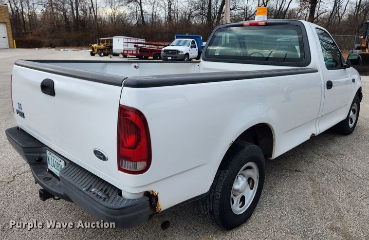 image for item KT9423 2003 Ford F150 XL  pickup truck