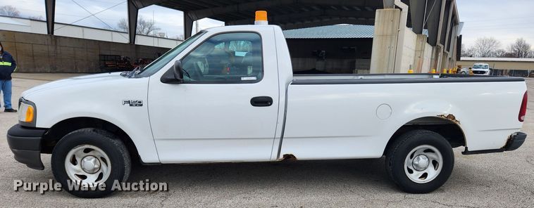 image for item KT9423 2003 Ford F150 XL  pickup truck