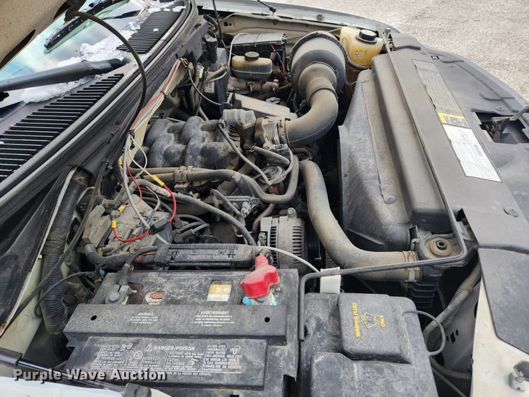 image for item KT9423 2003 Ford F150 XL  pickup truck