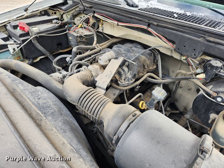 image for item KT9423 2003 Ford F150 XL  pickup truck