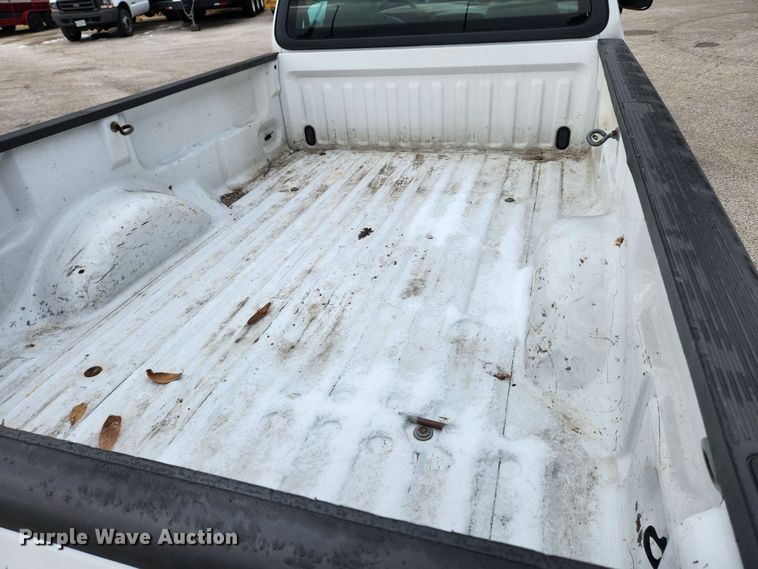 image for item KT9423 2003 Ford F150 XL  pickup truck