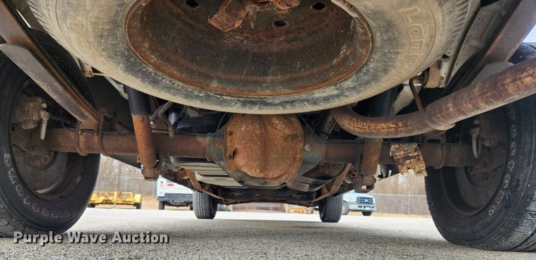 image for item KT9423 2003 Ford F150 XL  pickup truck