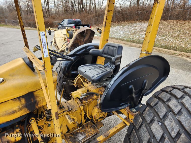 image for item KT9424 Ford 231  tractor