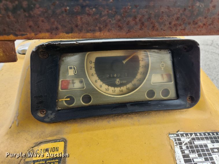 image for item KT9424 Ford 231  tractor