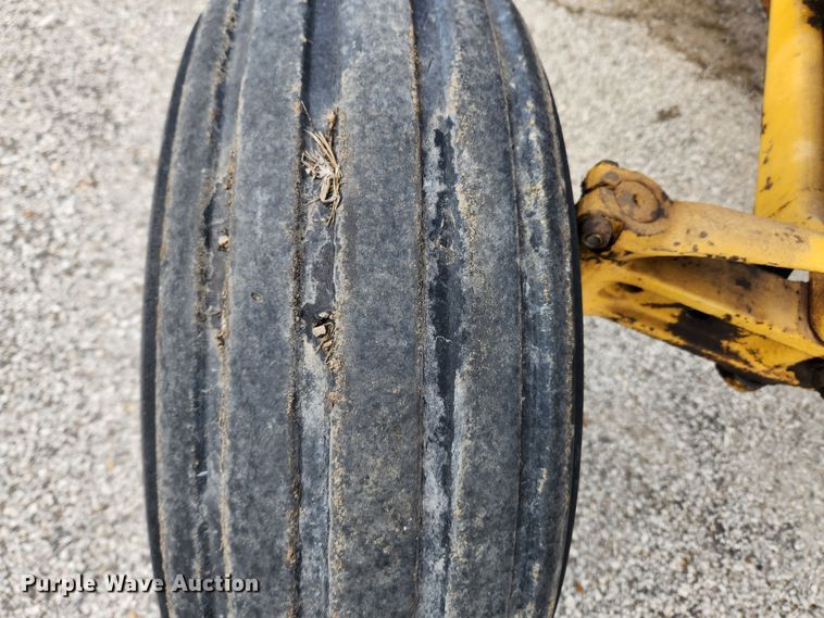 image for item KT9424 Ford 231  tractor