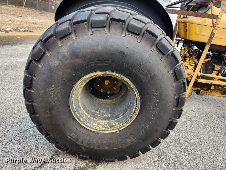 image for item KT9424 Ford 231  tractor