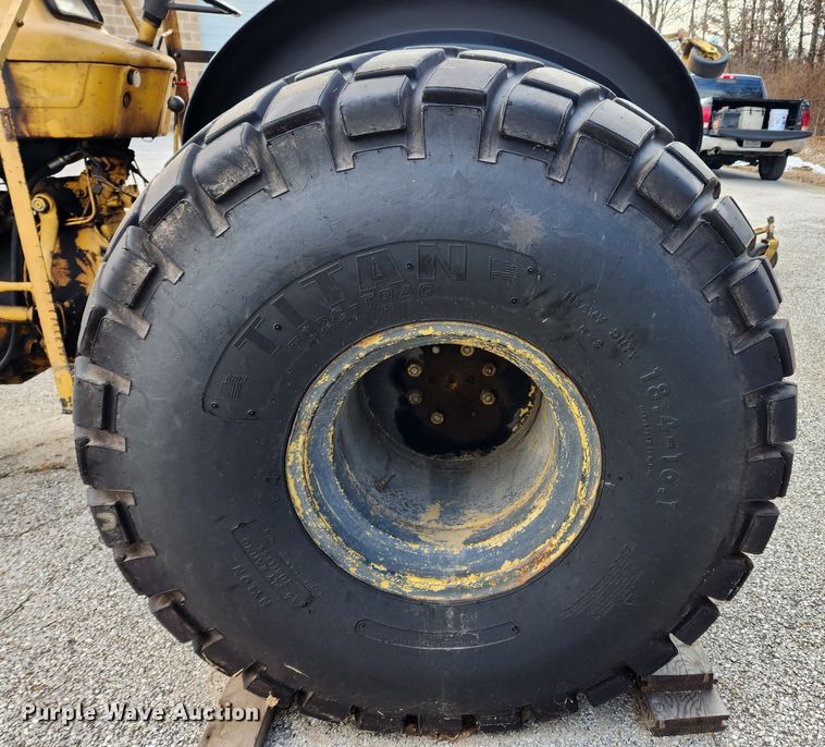 image for item KT9424 Ford 231  tractor