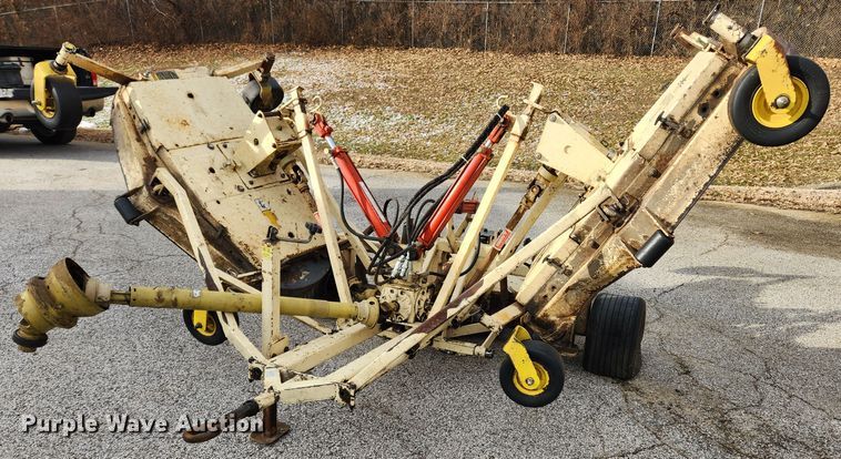 image for item KT9425 Saxon F11H 94  batwing finish mower