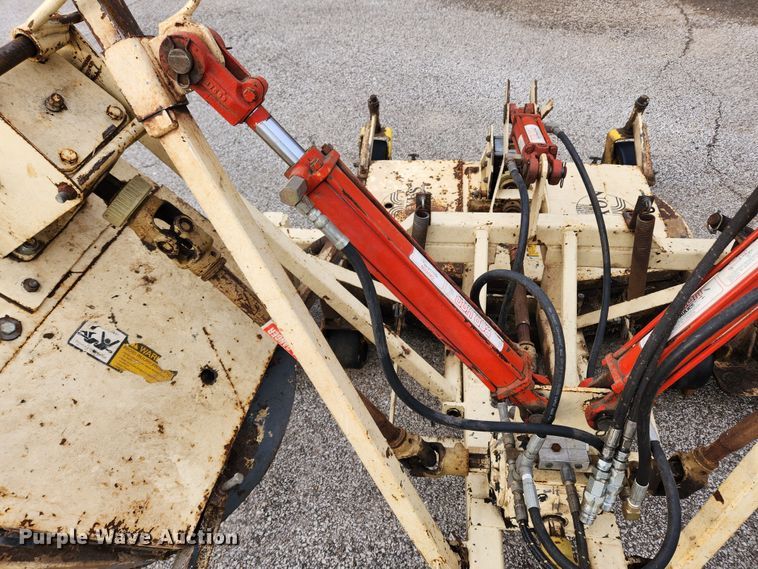 image for item KT9425 Saxon F11H 94  batwing finish mower