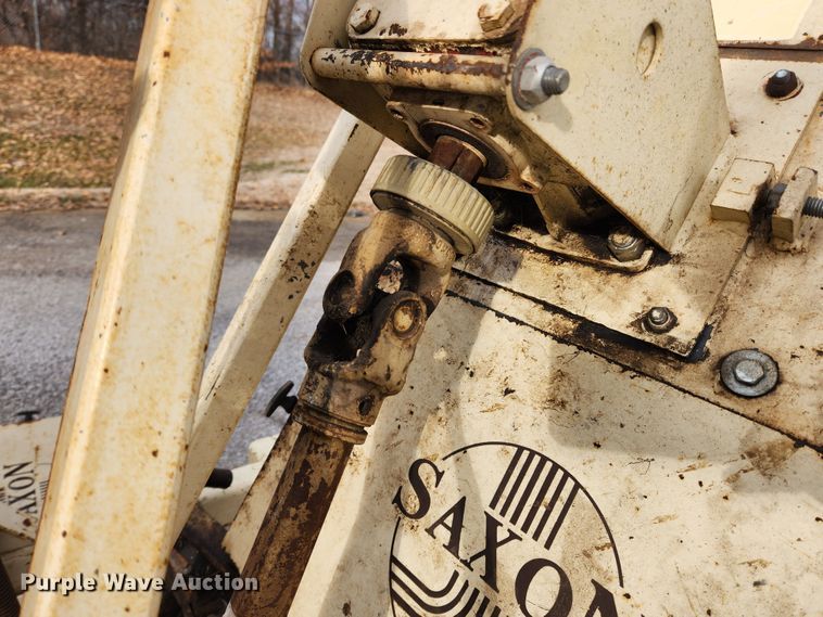 image for item KT9425 Saxon F11H 94  batwing finish mower