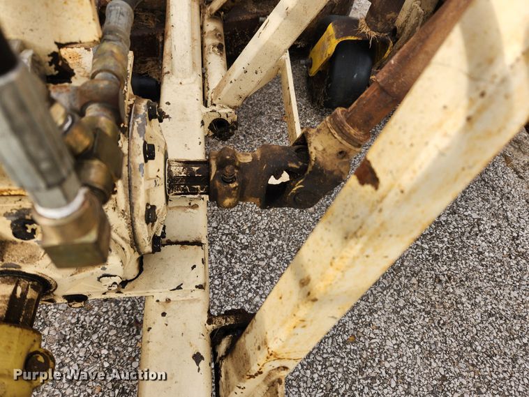 image for item KT9425 Saxon F11H 94  batwing finish mower