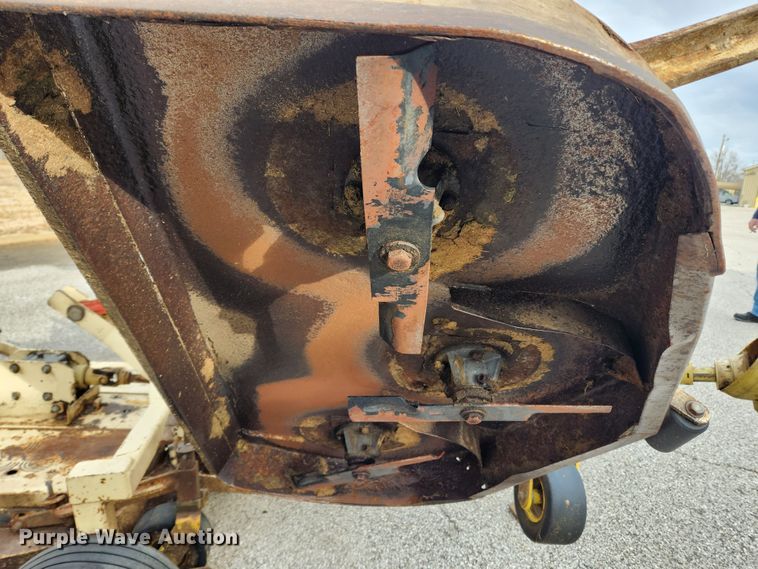 image for item KT9425 Saxon F11H 94  batwing finish mower