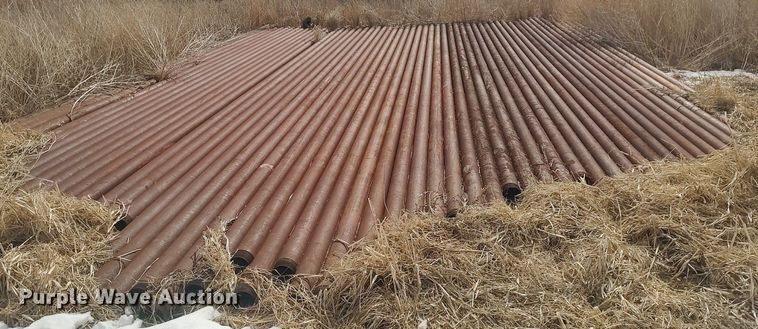 image for item LG9532 Approximately 46 oilfield pipes