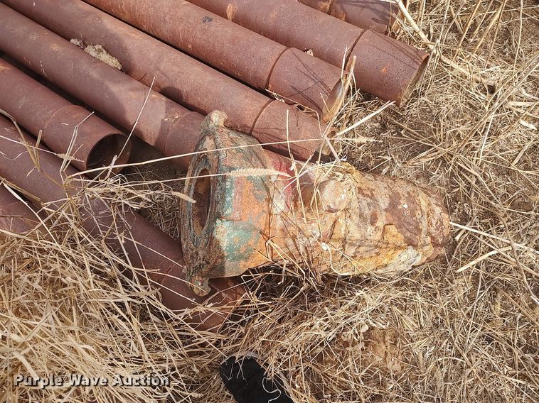 image for item LG9532 Approximately 46 oilfield pipes