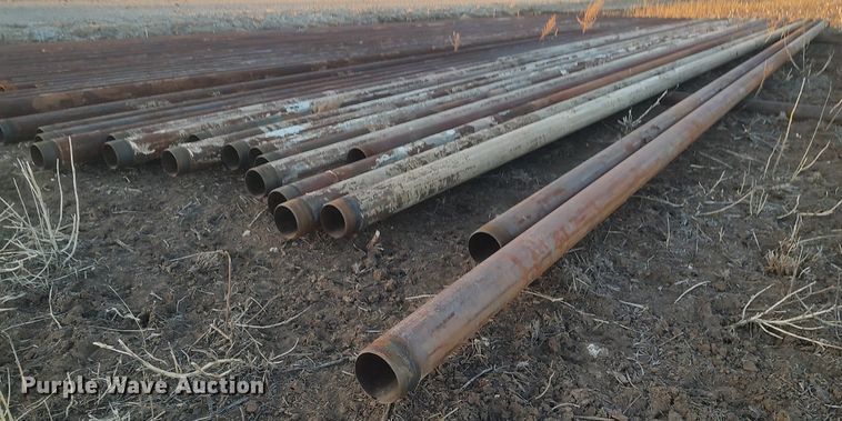 image for item LG9533 Approximately 43 oilfield pipes