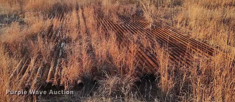 image for item LG9534 Approximately 40 oilfield pipes