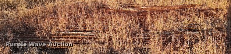 image for item LG9534 Approximately 40 oilfield pipes