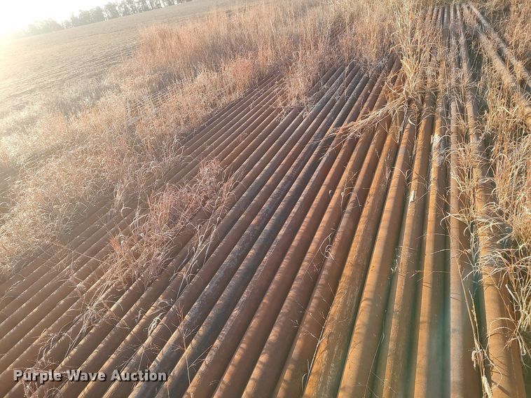 image for item LG9534 Approximately 40 oilfield pipes