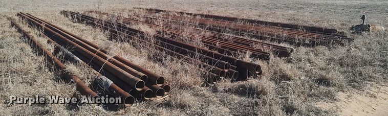 image for item LG9536 Approximately 47 oilfield pipes