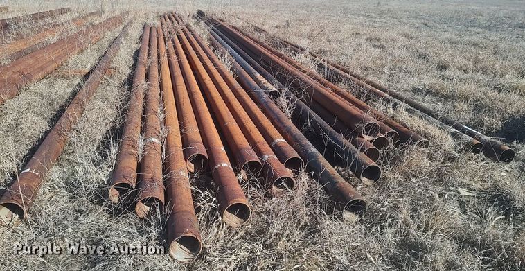 image for item LG9536 Approximately 47 oilfield pipes