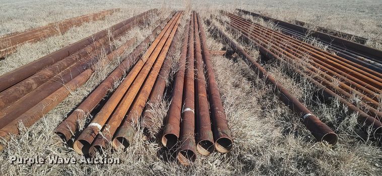 image for item LG9536 Approximately 47 oilfield pipes