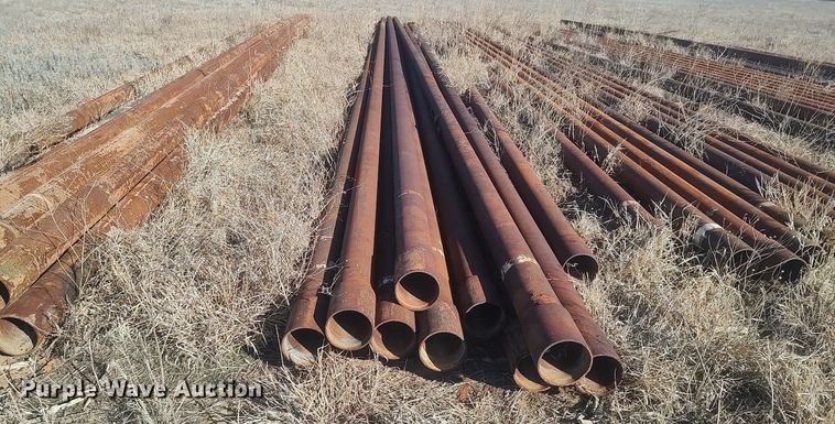 image for item LG9536 Approximately 47 oilfield pipes