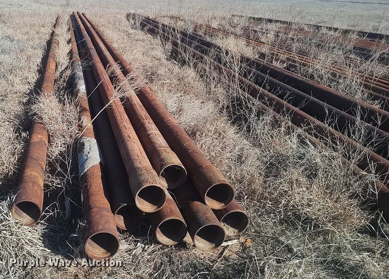 image for item LG9536 Approximately 47 oilfield pipes