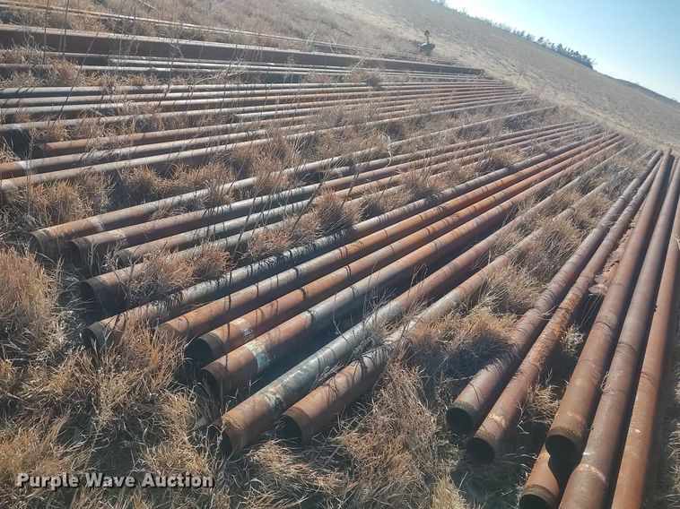 image for item LG9536 Approximately 47 oilfield pipes