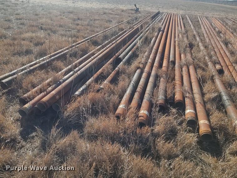 image for item LG9536 Approximately 47 oilfield pipes