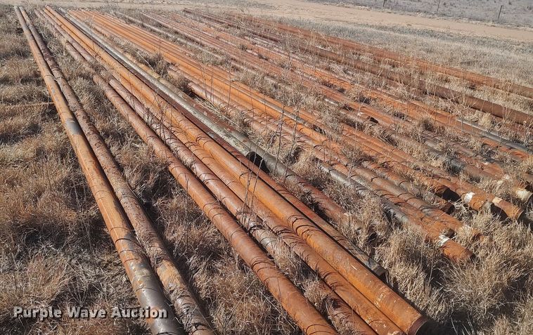 image for item LG9536 Approximately 47 oilfield pipes