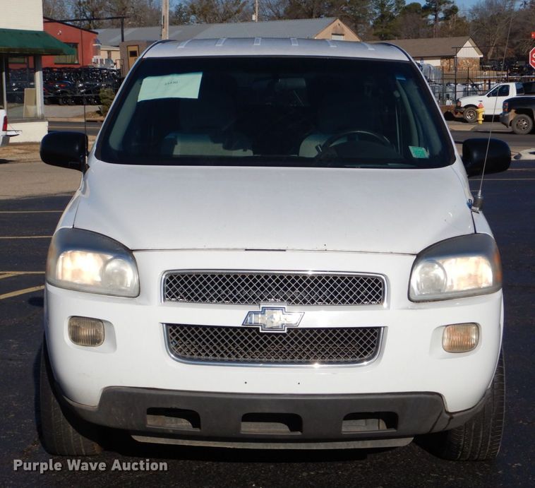image for item LI9048 2008 Chevrolet Uplander  handicap accessible van