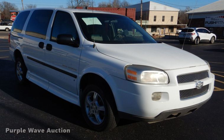 image for item LI9048 2008 Chevrolet Uplander  handicap accessible van