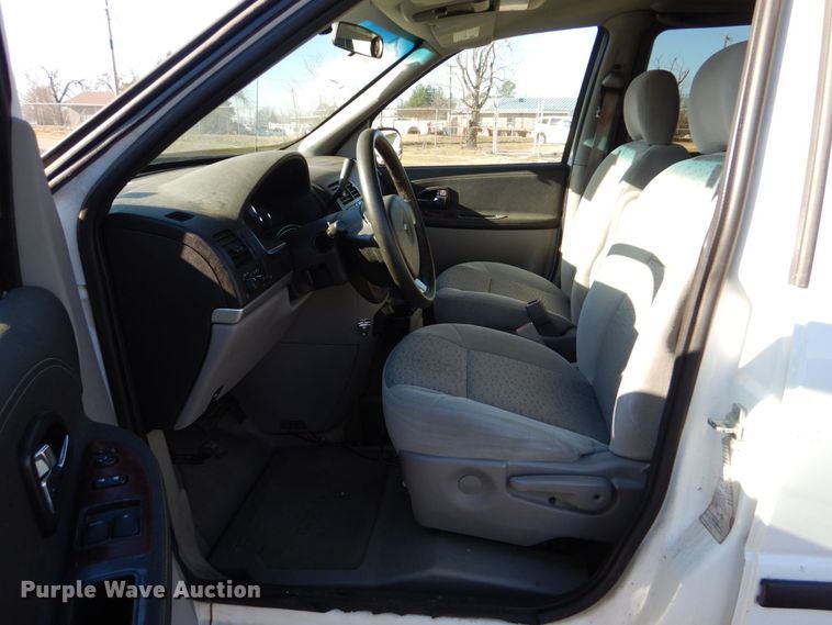 image for item LI9048 2008 Chevrolet Uplander  handicap accessible van