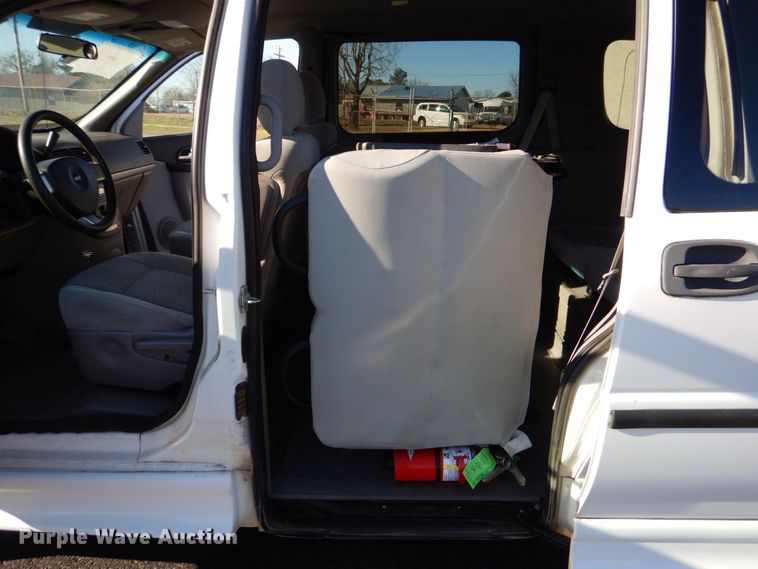 image for item LI9048 2008 Chevrolet Uplander  handicap accessible van