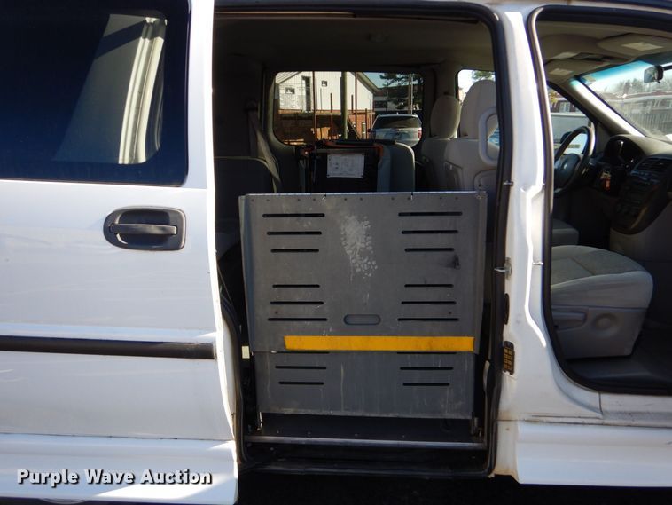 image for item LI9048 2008 Chevrolet Uplander  handicap accessible van