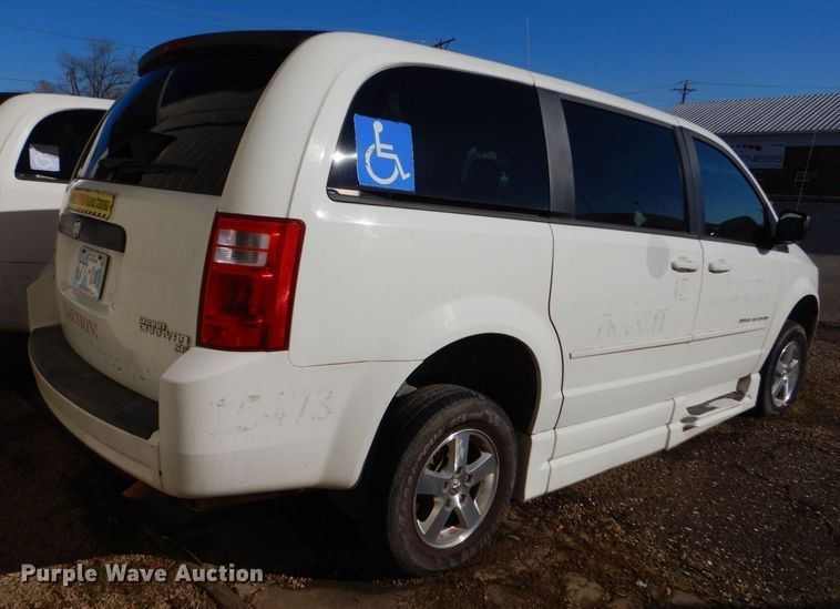image for item LI9049 2010 Dodge Grand Caravan SE  handicap accessible van