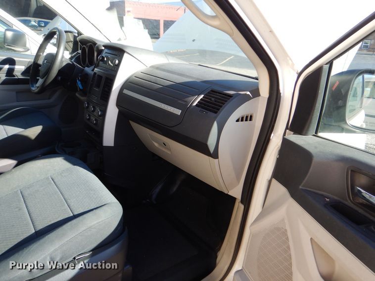 image for item LI9049 2010 Dodge Grand Caravan SE  handicap accessible van