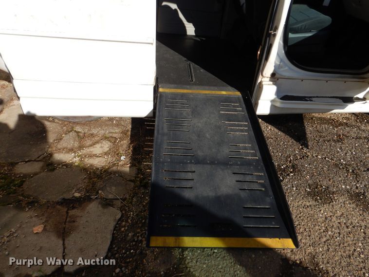 image for item LI9049 2010 Dodge Grand Caravan SE  handicap accessible van