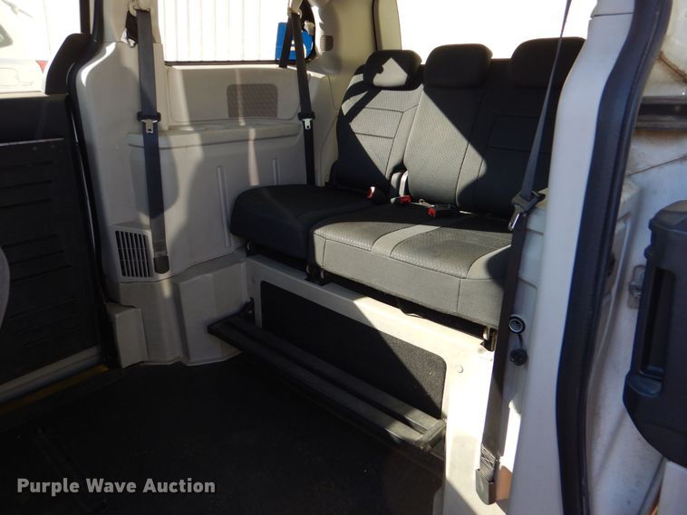 image for item LI9049 2010 Dodge Grand Caravan SE  handicap accessible van