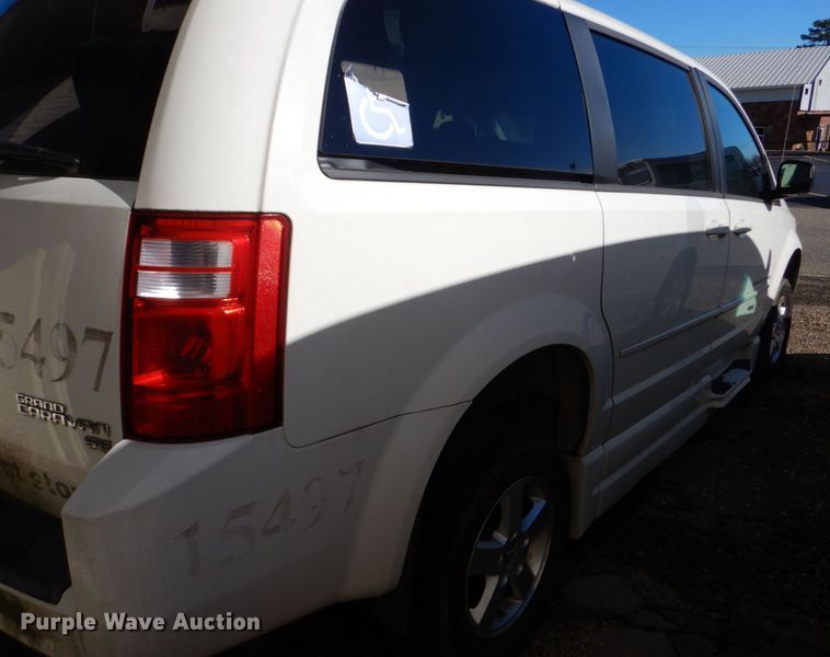 image for item LI9050 2010 Dodge Grand Caravan SE  handicap accessible van