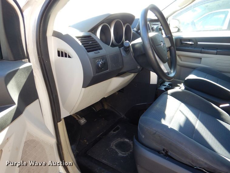 image for item LI9050 2010 Dodge Grand Caravan SE  handicap accessible van