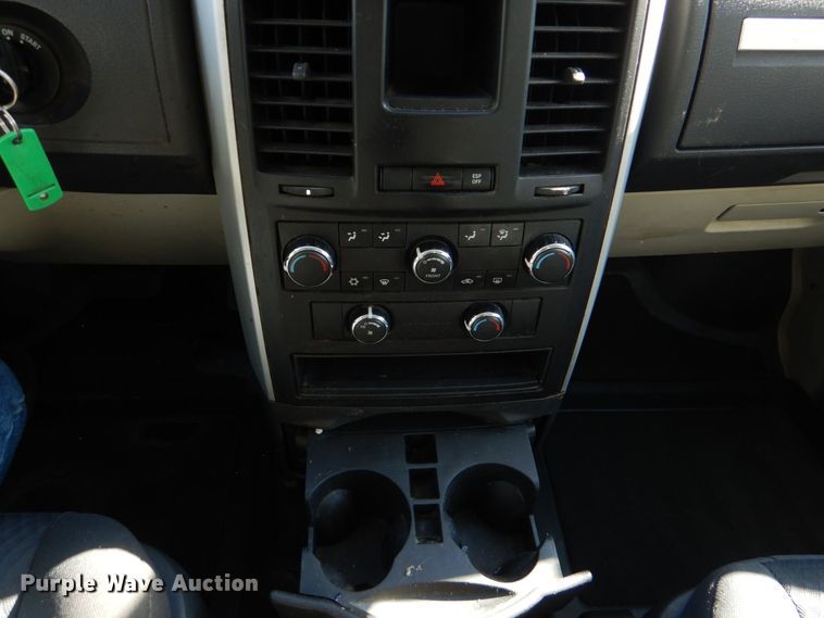 image for item LI9050 2010 Dodge Grand Caravan SE  handicap accessible van