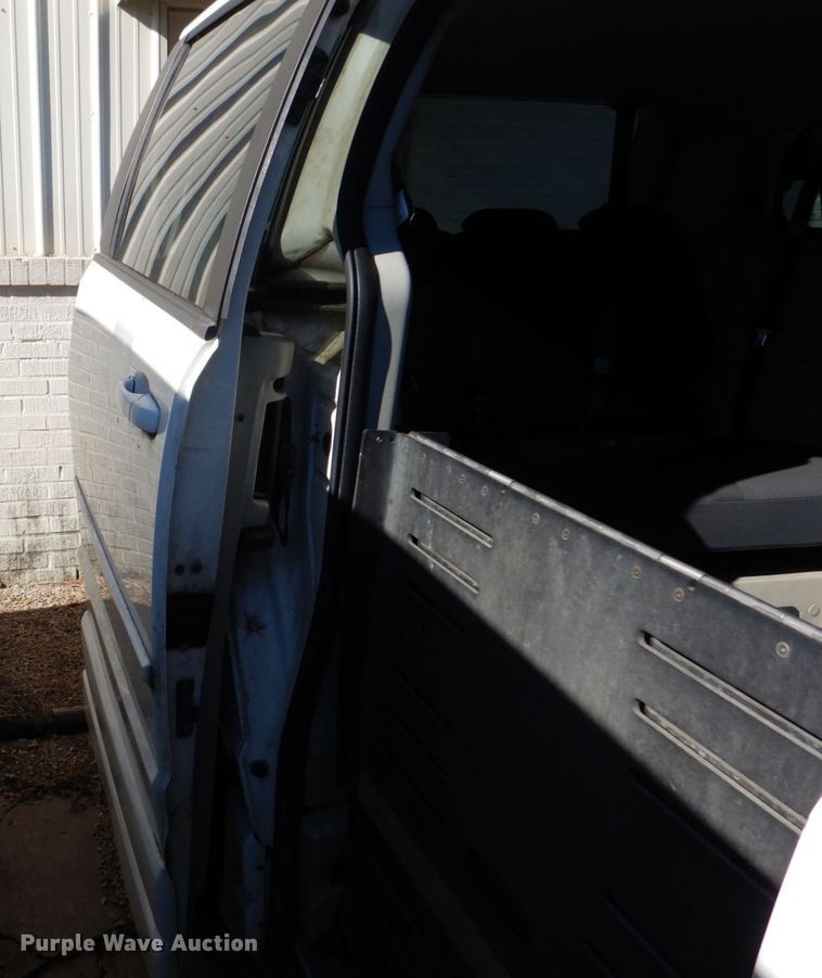 image for item LI9050 2010 Dodge Grand Caravan SE  handicap accessible van