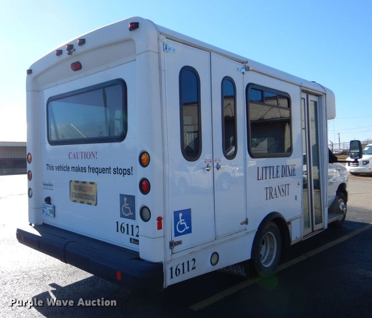 image for item LI9051 2013 Ford E350 Super Duty  shuttle bus