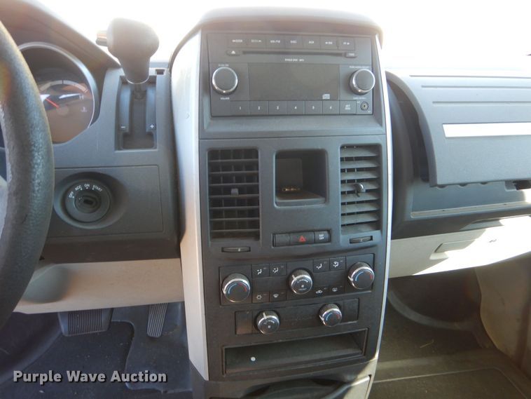 image for item LI9052 2010 Dodge Grand Caravan SE  handicap accessible van