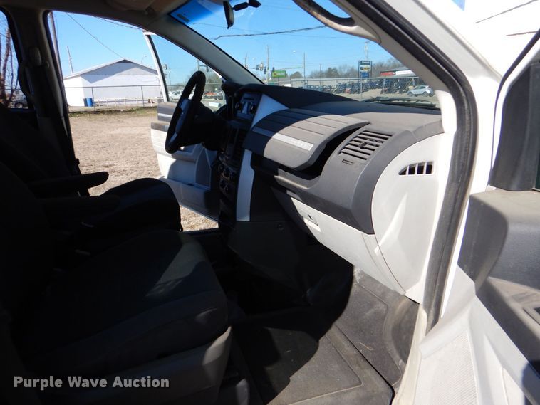 image for item LI9052 2010 Dodge Grand Caravan SE  handicap accessible van