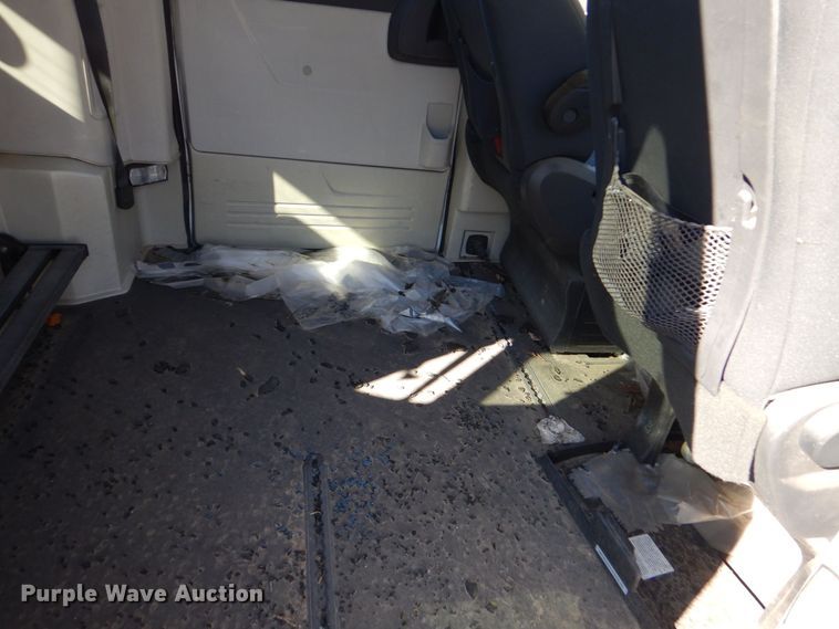 image for item LI9052 2010 Dodge Grand Caravan SE  handicap accessible van