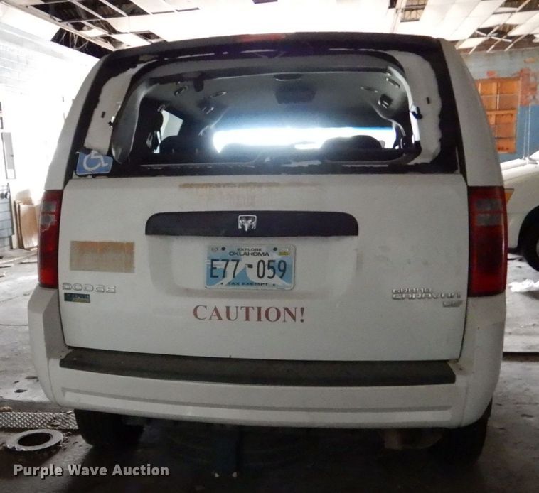 image for item LI9053 2010 Dodge Grand Caravan SE  handicap accessible van