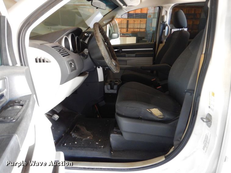 image for item LI9053 2010 Dodge Grand Caravan SE  handicap accessible van